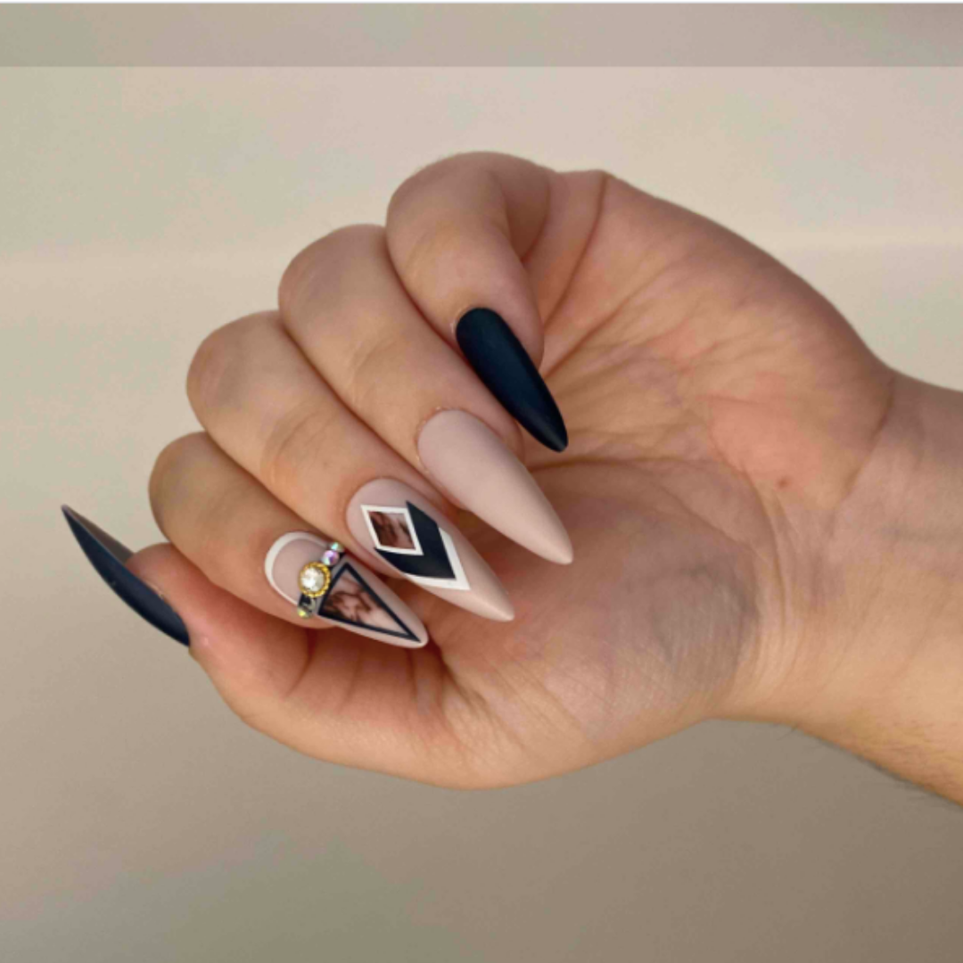 BLACK/NUDE SHORT ALMOND GEOMETRIC MARBLE